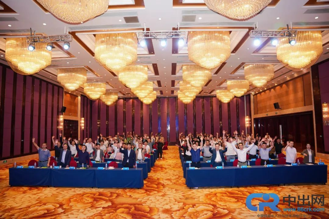 由我會(huì)支持的2025中國(guó)智能出入口與停車(chē)充電行業(yè)發(fā)展大會(huì)圓滿(mǎn)舉辦